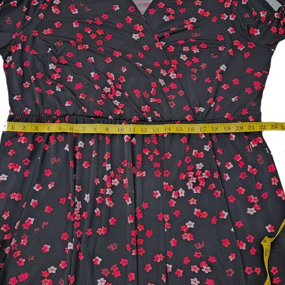 Lane Bryant Black Red Floral Faux Wrap Surplice V-Neck Split Tie Dresss 22/24 - Picture 5 of 8